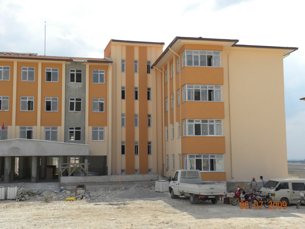 ANADOLU ÖĞRETMEN LİSESİ